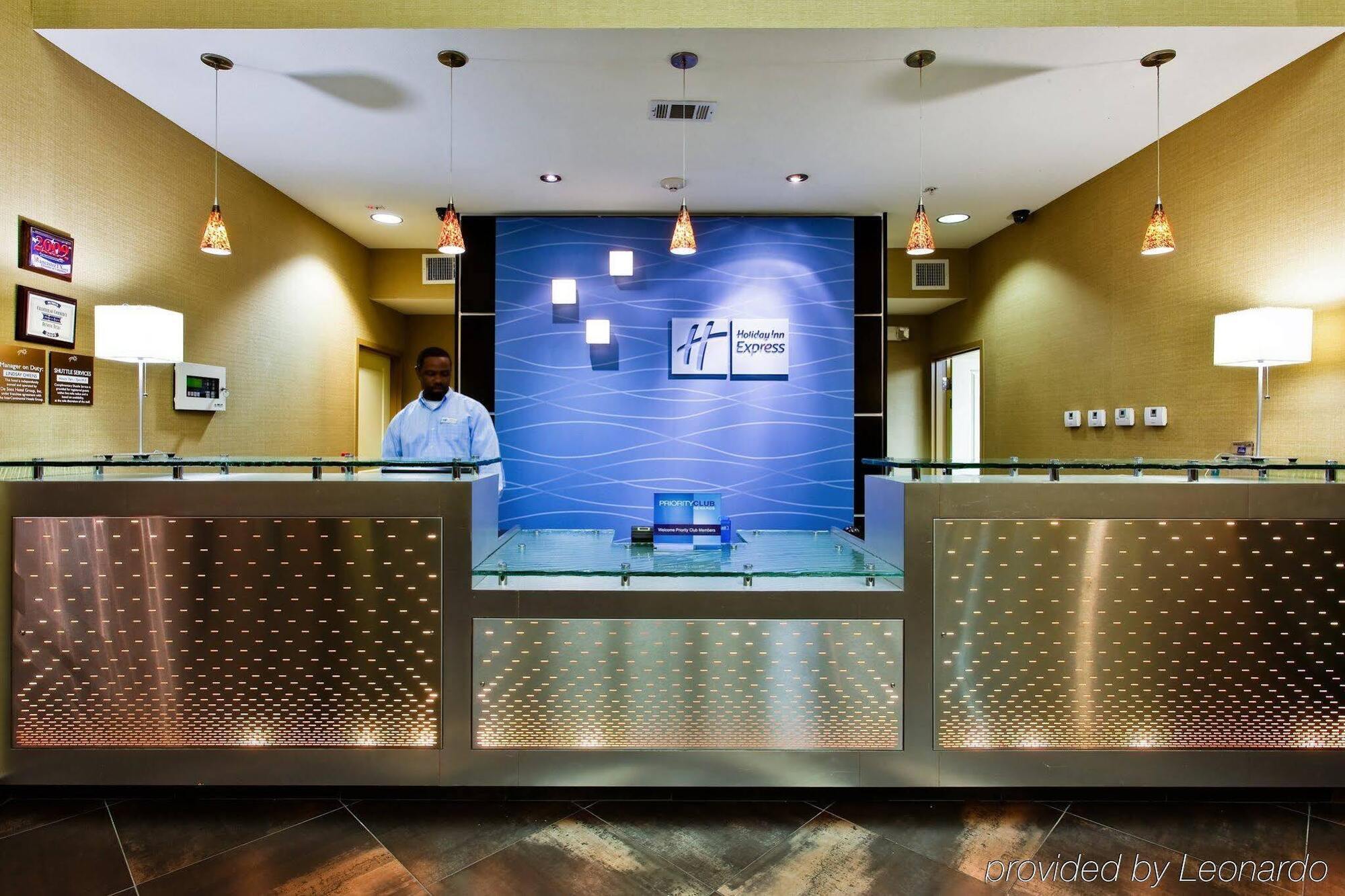 Holiday Inn Express Hotel & Suites Dallas South - Desoto By Ihg DeSoto Exterior foto